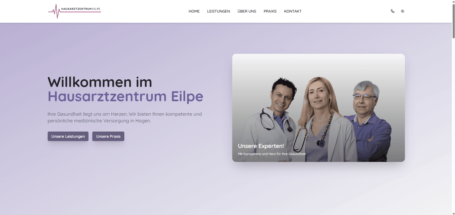 Startseite des Hausarztzentrums Eilpe mit Willkommenstext und Foto des Praxisteams